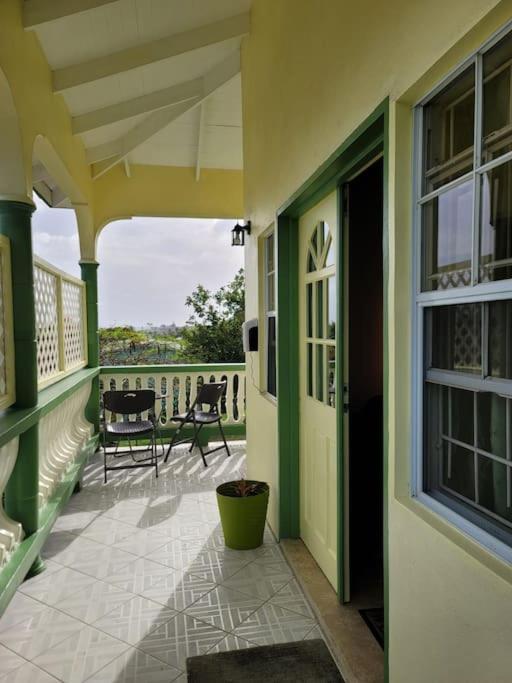 Juju'S Cottage With Magnificent Views Laborie Экстерьер фото